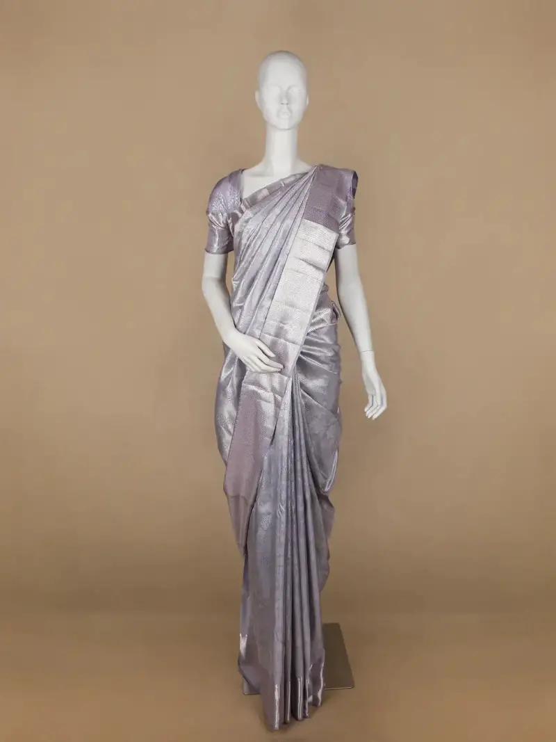 Grey Floral Woven Pure Kanchipuram Silk Saree 1