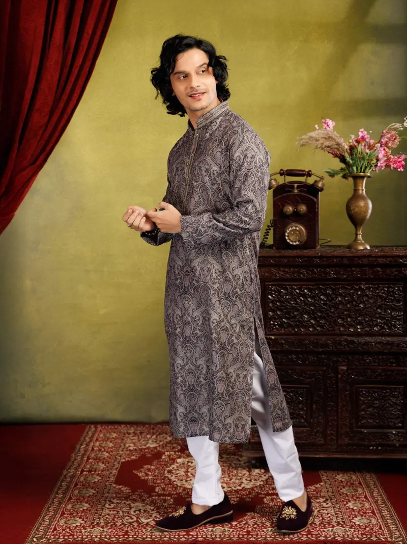 Grey Kurta Set With Floral Printed Designs, With Pant 2