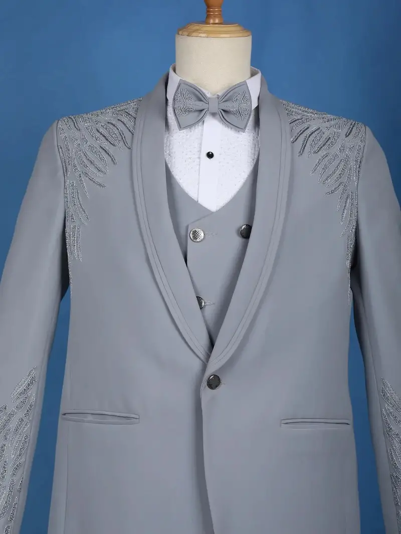 Grey Plain Men's Suit For Formal Wear 2