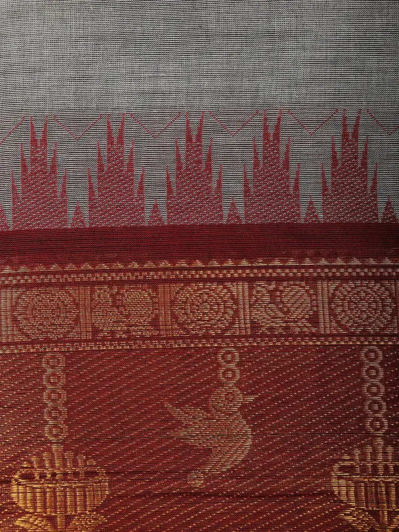 Grey Solid Design Cotton Saree With Contrast Maroon Zari Border 2