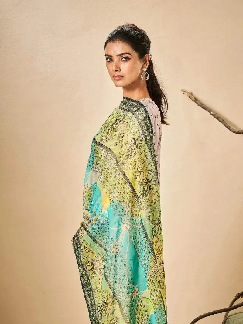 Ivory Crepe Floral Printed Salwar Suit For Girls 3