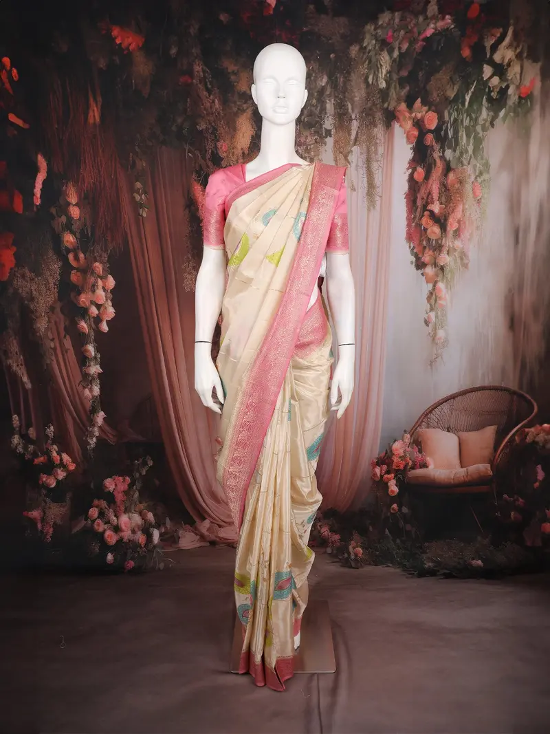 Ivory Floral And Leaf Woven Banarasi Silk Saree With Contrast Pink Zari Border 1