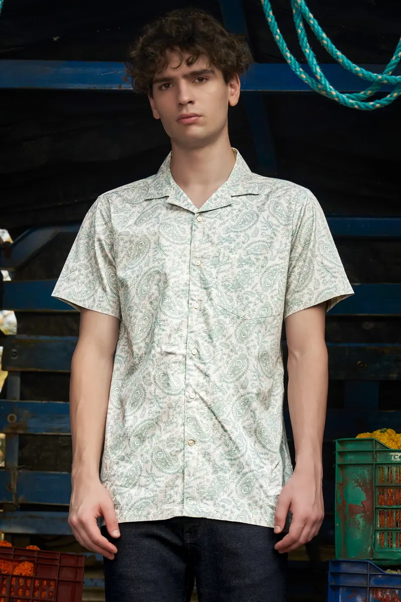 Ivy Stone-Stonewall Cream And Dianne Green Paisleys Printed Subtle Sheen Super Soft Premium Cotton Casual Shirt 2