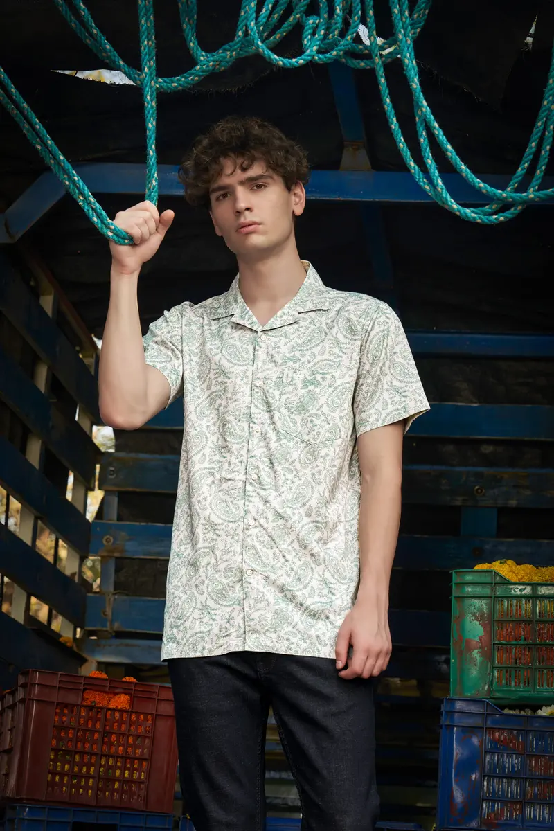 Ivy Stone-Stonewall Cream And Dianne Green Paisleys Printed Subtle Sheen Super Soft Premium Cotton Casual Shirt 6