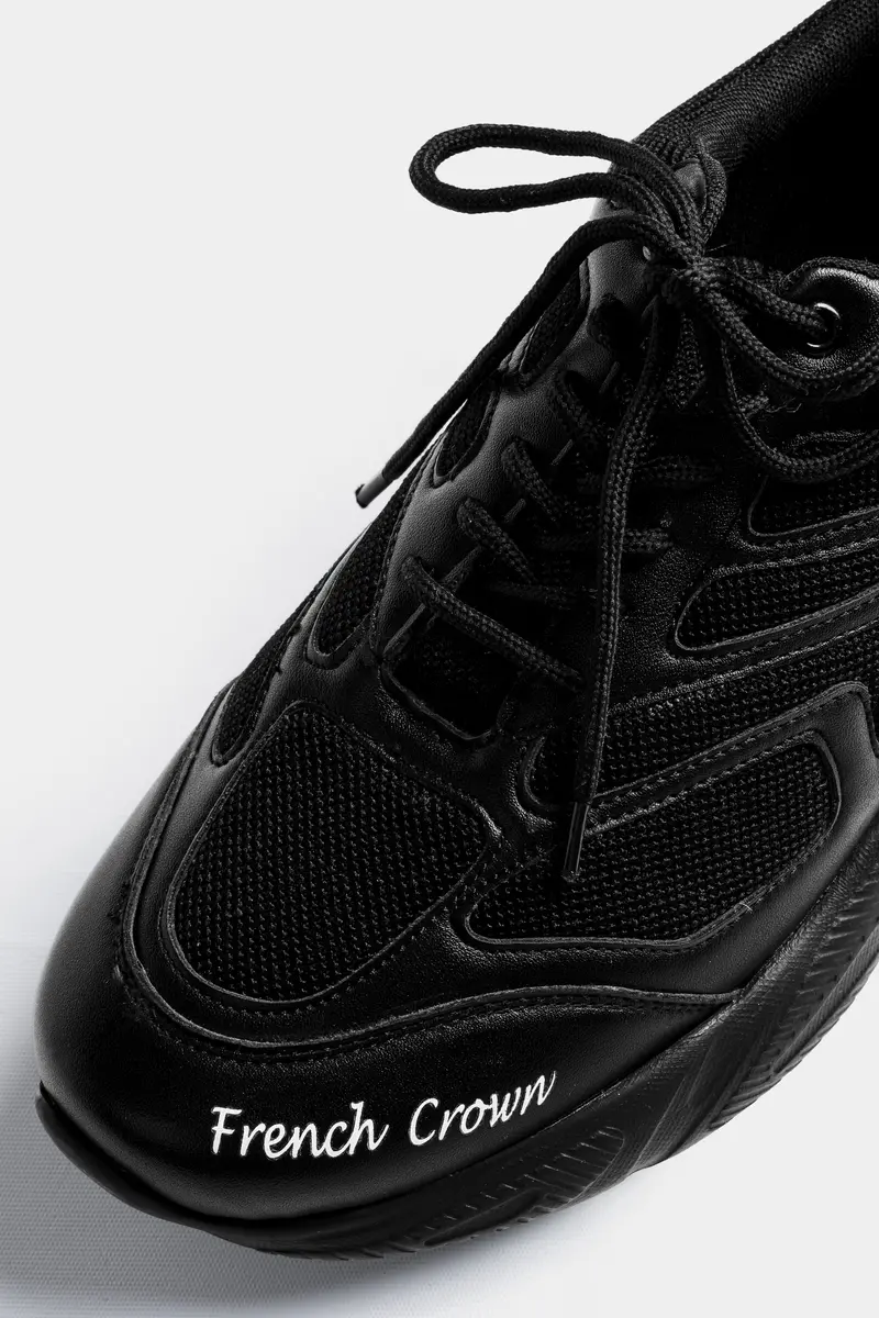 Jade Black Lace-Up Running Shoes 4