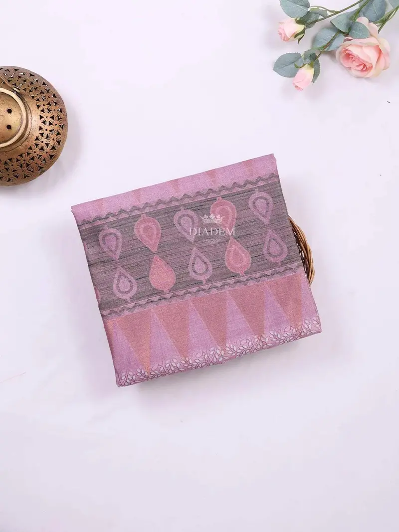 Lavender Semi Tussar Silk Saree With Floral And Fancy Design On The Body And Without Border 1