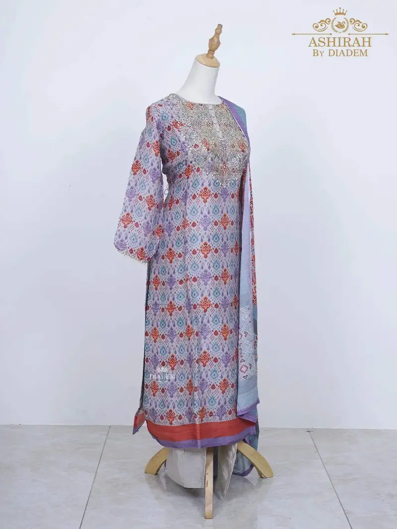 Lavender Straight Cut Salwar Suit Adorned In Embroideries And Prints With Dupatta And Pant 2