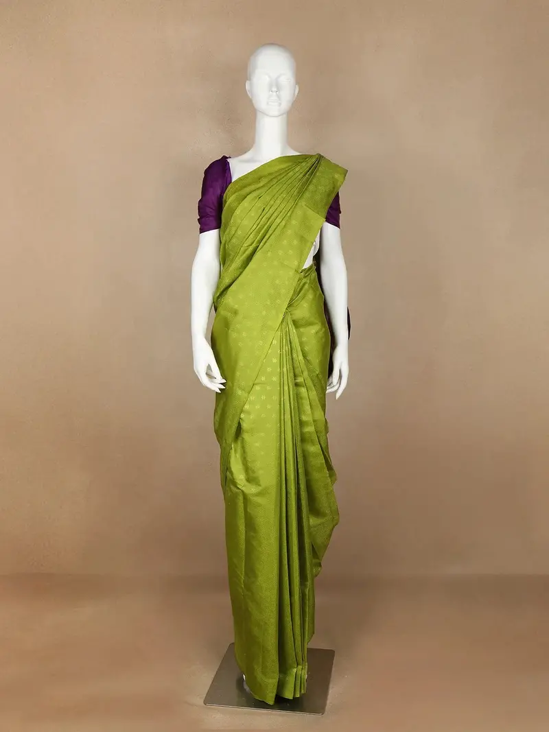 Leaf Green Floral Design  Pure Kanchipuram Silk Saree 1