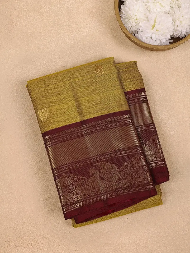 Leaf Green Peacock Woven Pure Kanchipuram Silk Saree 1