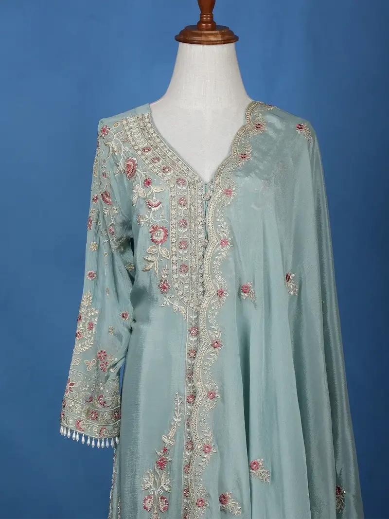 Light Blue Floral Motif Emroidery Georgette Salwar Suit 2