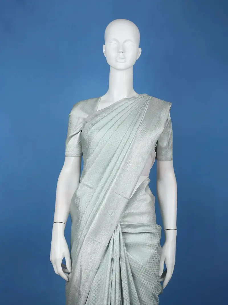 Light Blue Geometric Woven Pure Kanchipuram Silk Saree With Zari Border 2