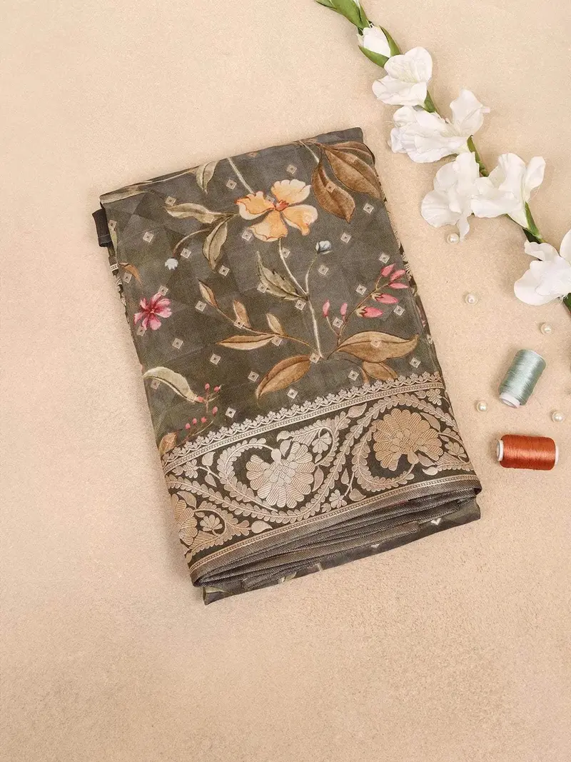 Light Brown Banarasi Saree With Floral Design On The Body With Designed Border 1
