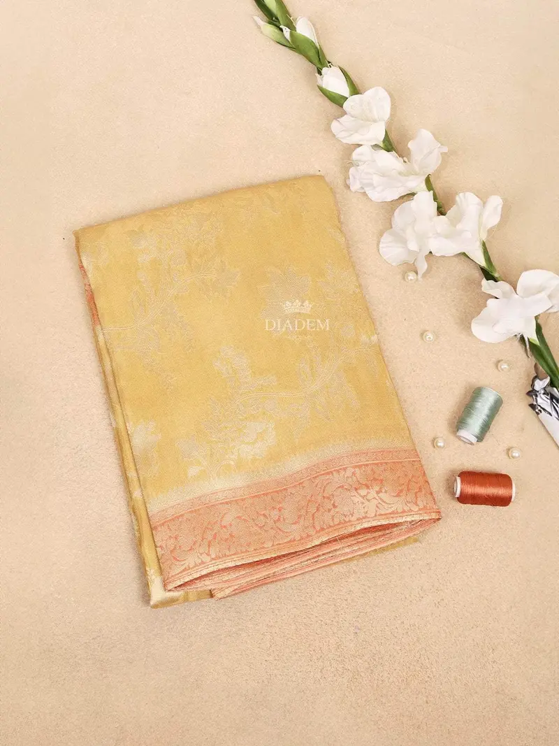 Light Gold Banarasi Saree Floral Design On The Body With Design Border 1