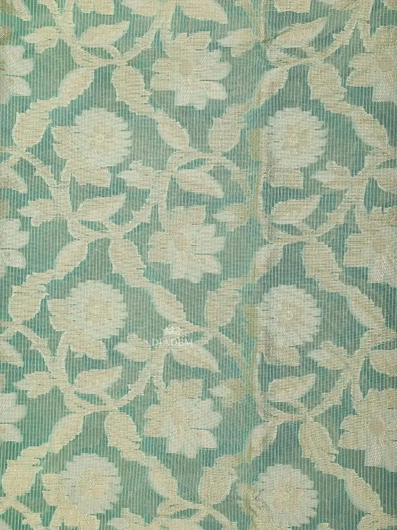 Light Green Art Silk Saree With Floral Design On The Body With Matching Border 2