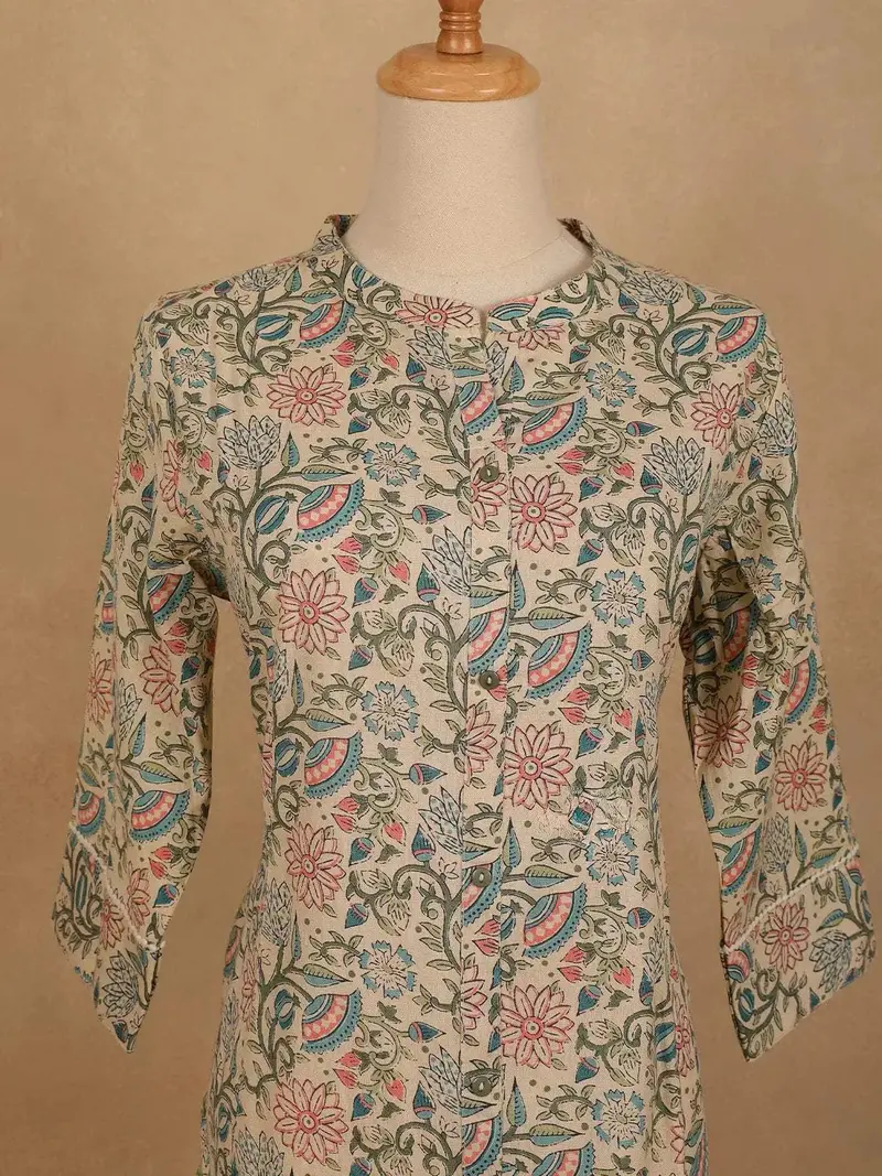 Light Green Cotton Kurti Top Adorned With Sequince Of Floral Design Prints, Without Dupatta 2