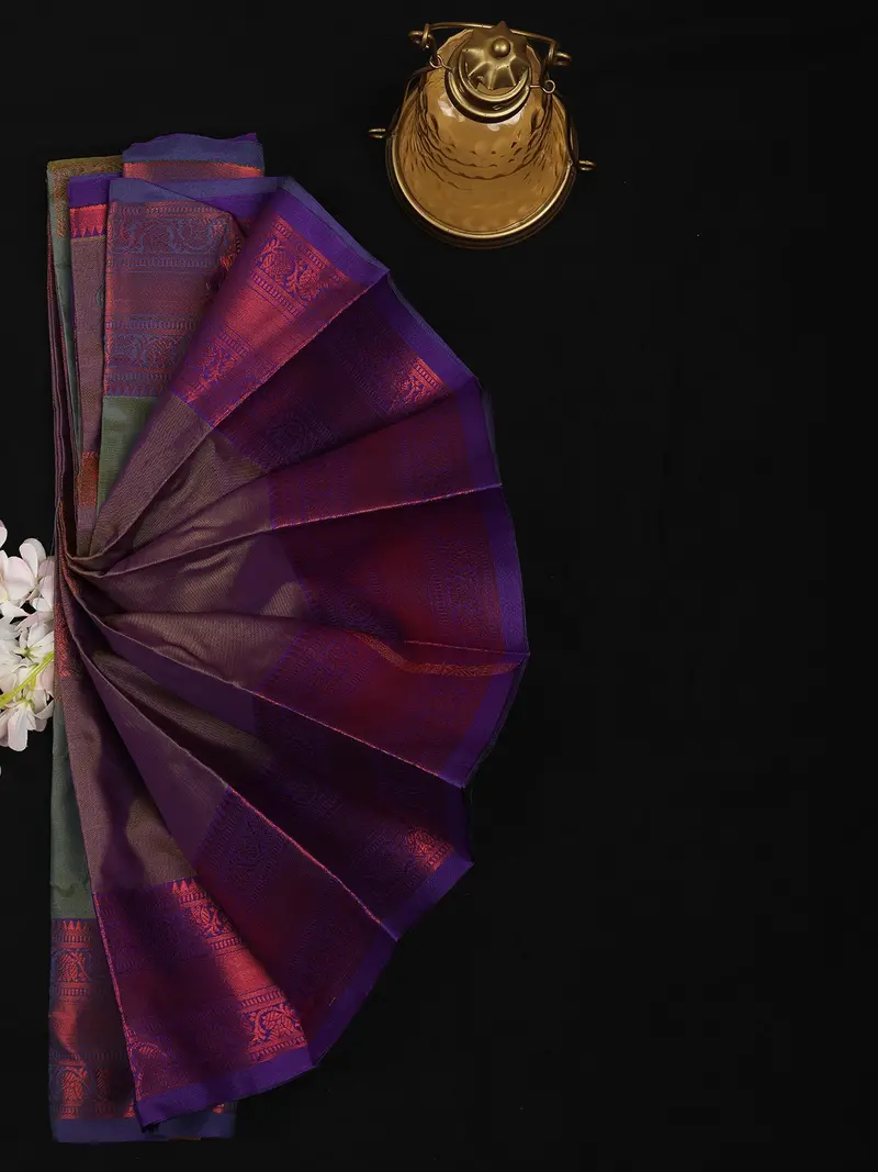 Light Green Floral Butta Design Soft Silk Saree With Contrast Lavender Border 2