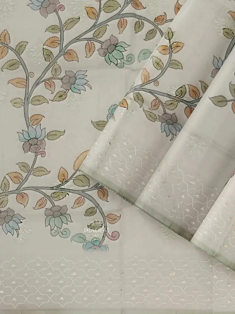 Light Green Organza Silk Saree With Floral Prints On The Body And Embroidery Border 2