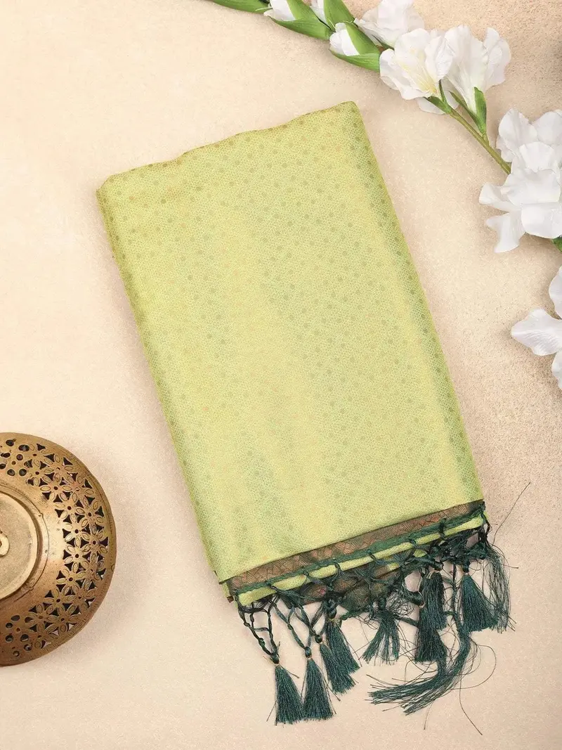 Light Green Semi Soft Silk Saree With Dot Design On The Body With Designed Border 1