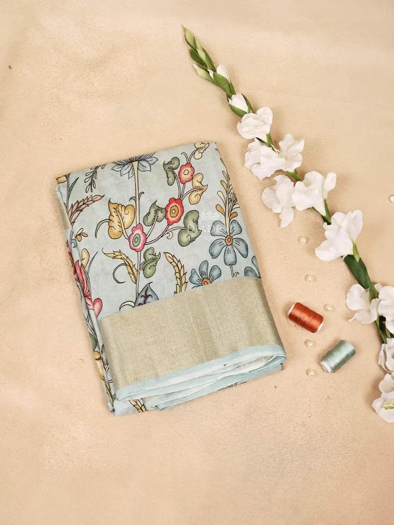 Light Grey Banarasi Saree With Floral Jacquard Design On The Body With Zari Border 1