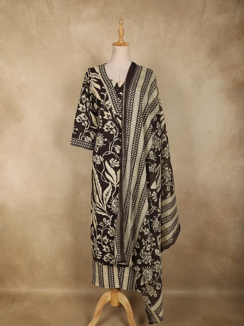 Light Grey Floral Printed Design Cotton Straight Cut Salwar Suit With Dupatta 1