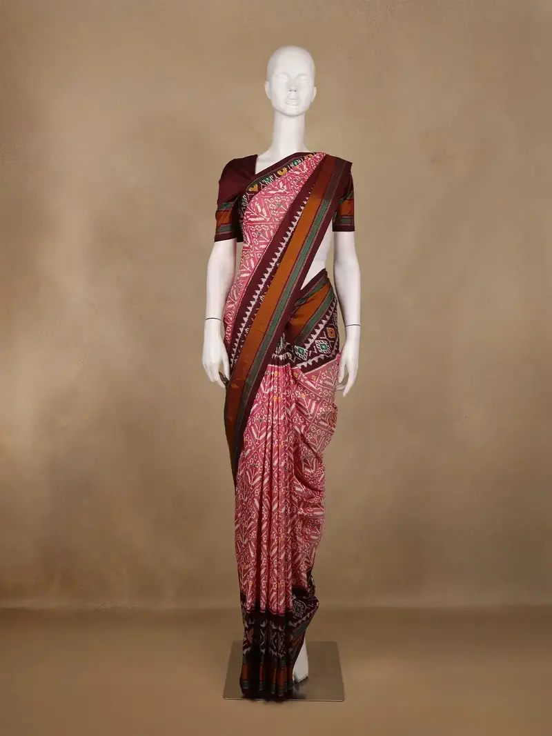 Light Pink Ikkat Design Silk Saree With Maroon Contrast Border 1