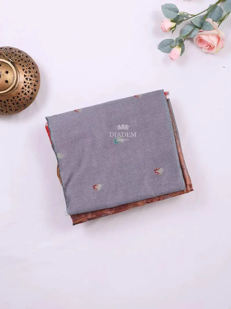Light Purple Semi Tussar Silk Saree With Flower Design On The Body And Without Border 1