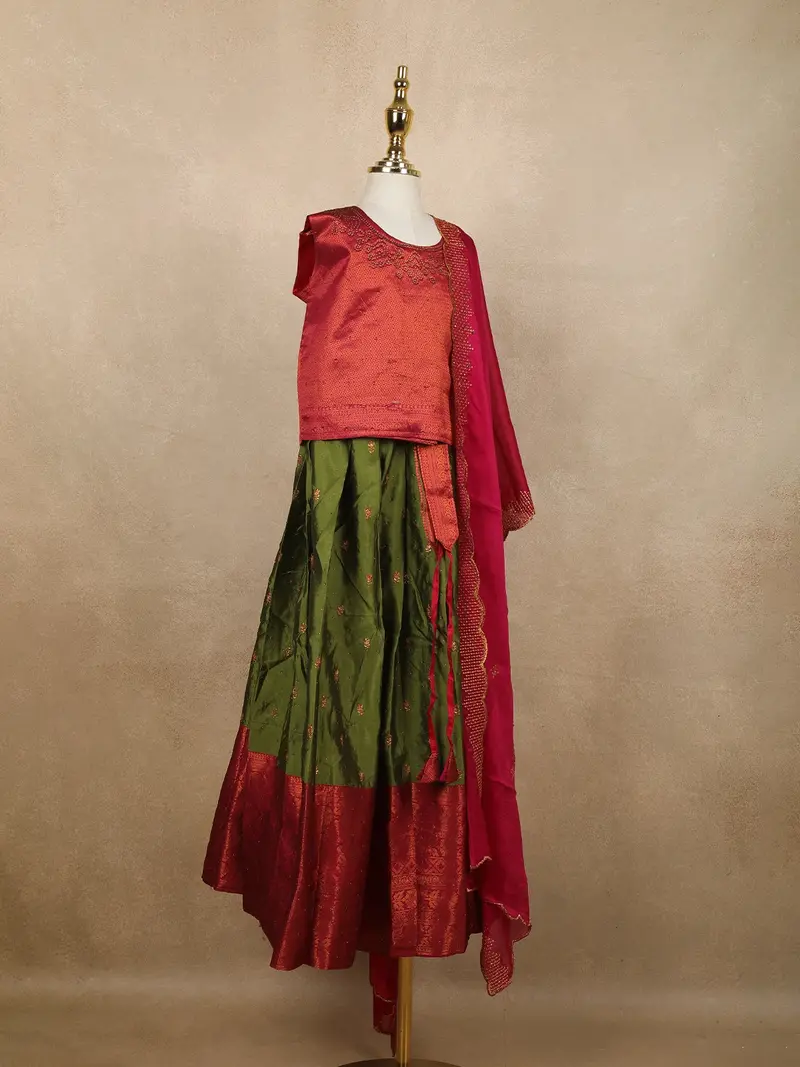 Maroon And Green Floral Zari Woven Raw Silk Pattu Pavadai With Dupatta 4