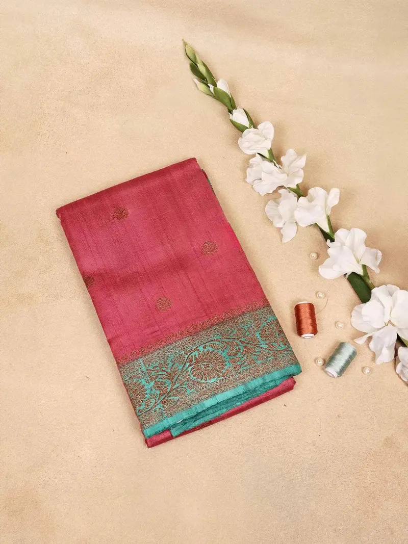 Maroon Banarasi Saree With Zari Butta On The Body With Contrast Border 1
