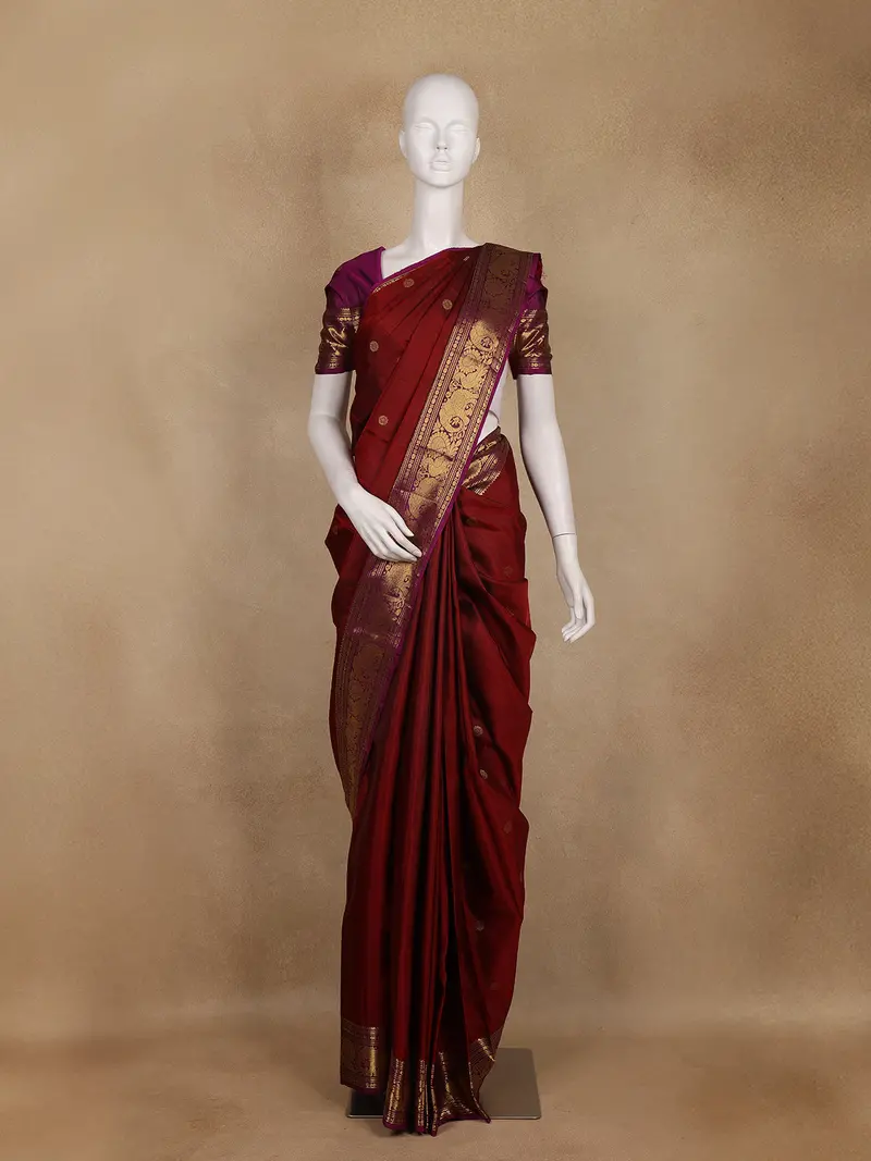 Maroon Butta Woven Design Pure Kanchipuram Silk Saree 1