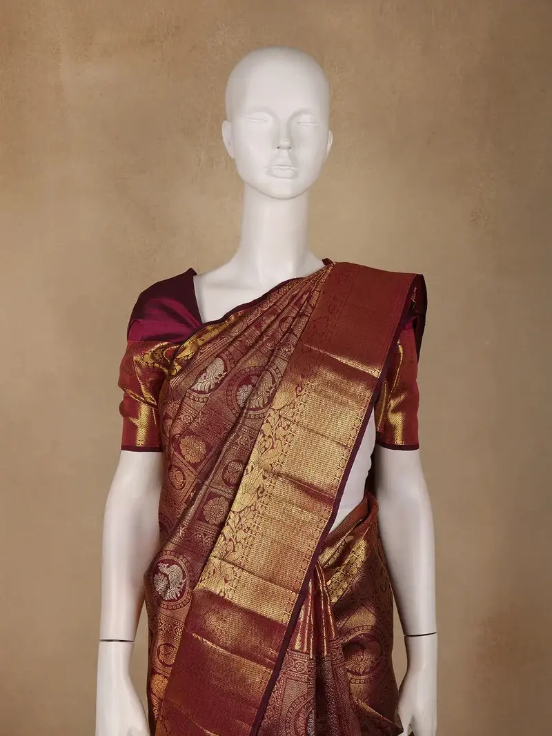 Maroon Floral And Peacock Motif Woven Pure Kanchipuram Silk Saree With Zari Border 2