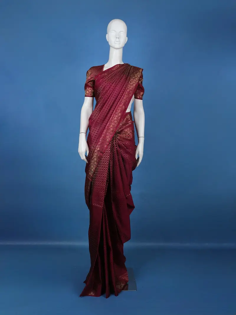 Maroon Floral And Stripes Woven Pure Kanchipuram Silk Saree With Zari Border 1