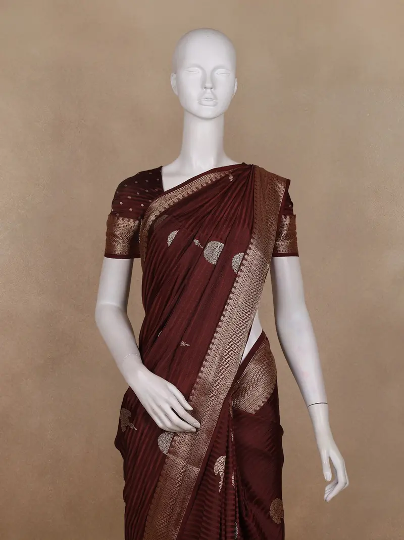 Maroon Floral Butta Woven Design Semi Banarasi Saree With Zari Border 2