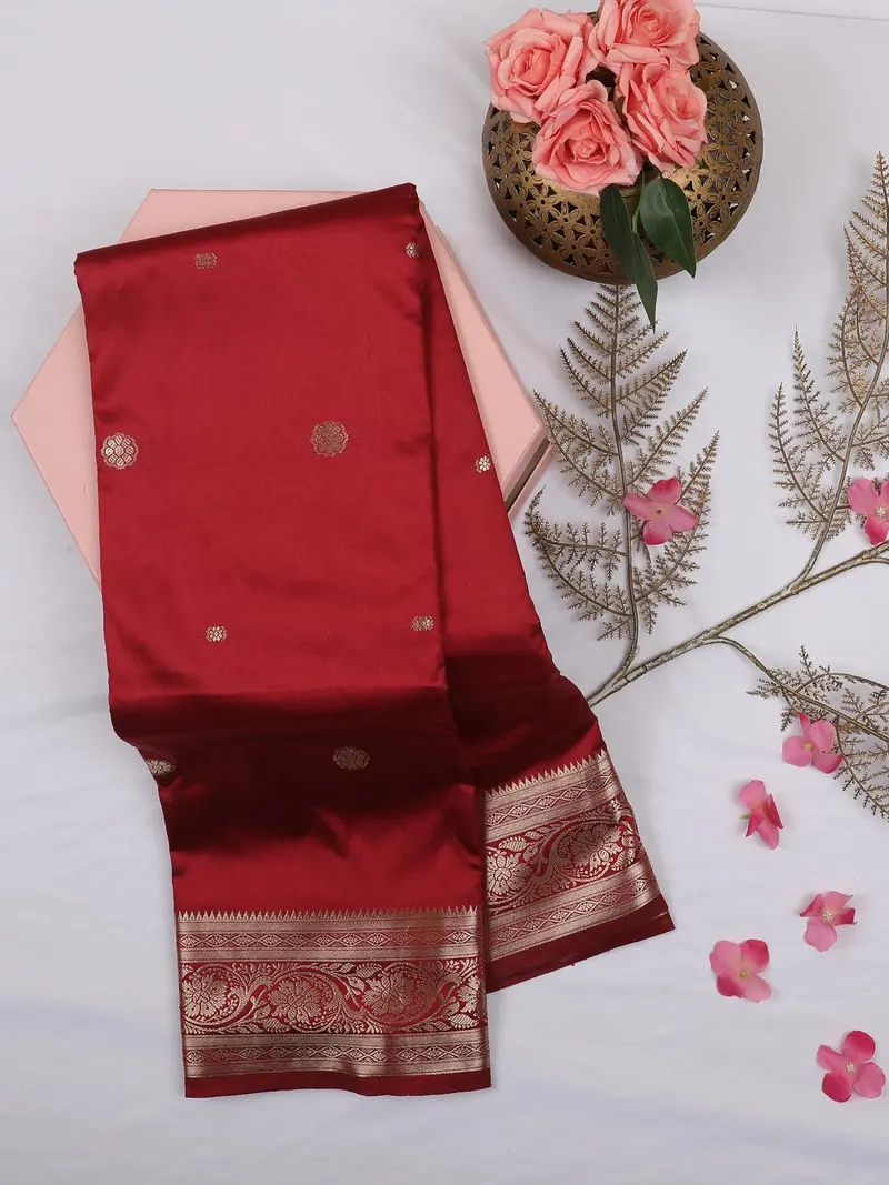 Maroon Floral Butta Woven Soft Silk Saree With Zari Border 1