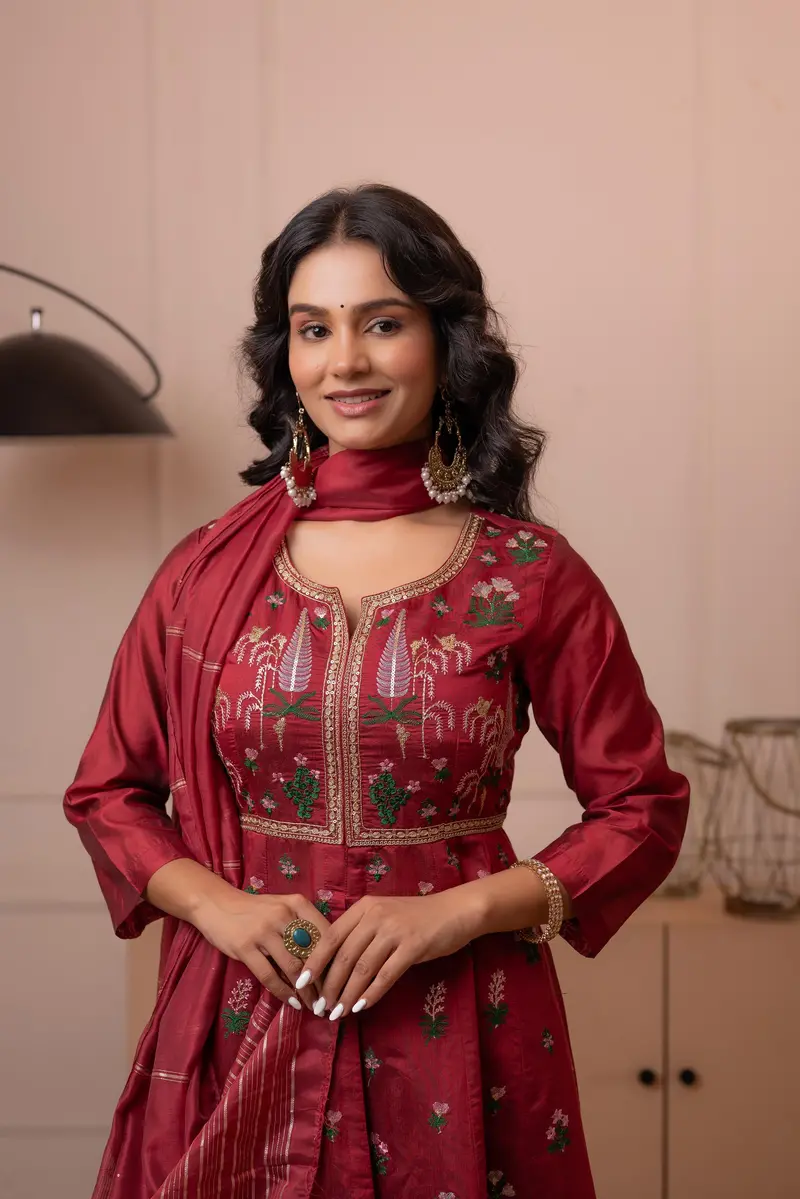 Maroon Floral Embroidered Cotton Blend Lehenga With Dupatta 3