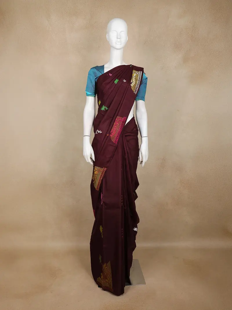 Maroon Floral Motif Woven Kanchipuram Silk Saree 1