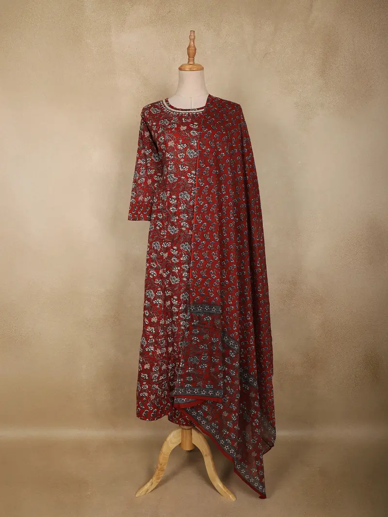 Maroon Floral Printed Design Cotton Straight Cut Salwar Suit With Dupatta 1