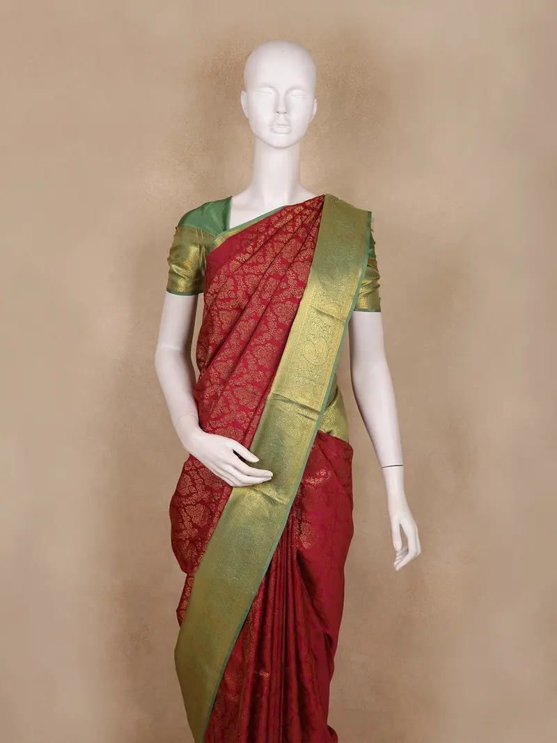Maroon Floral Woven Design Kanchipuram Silk Saree 2