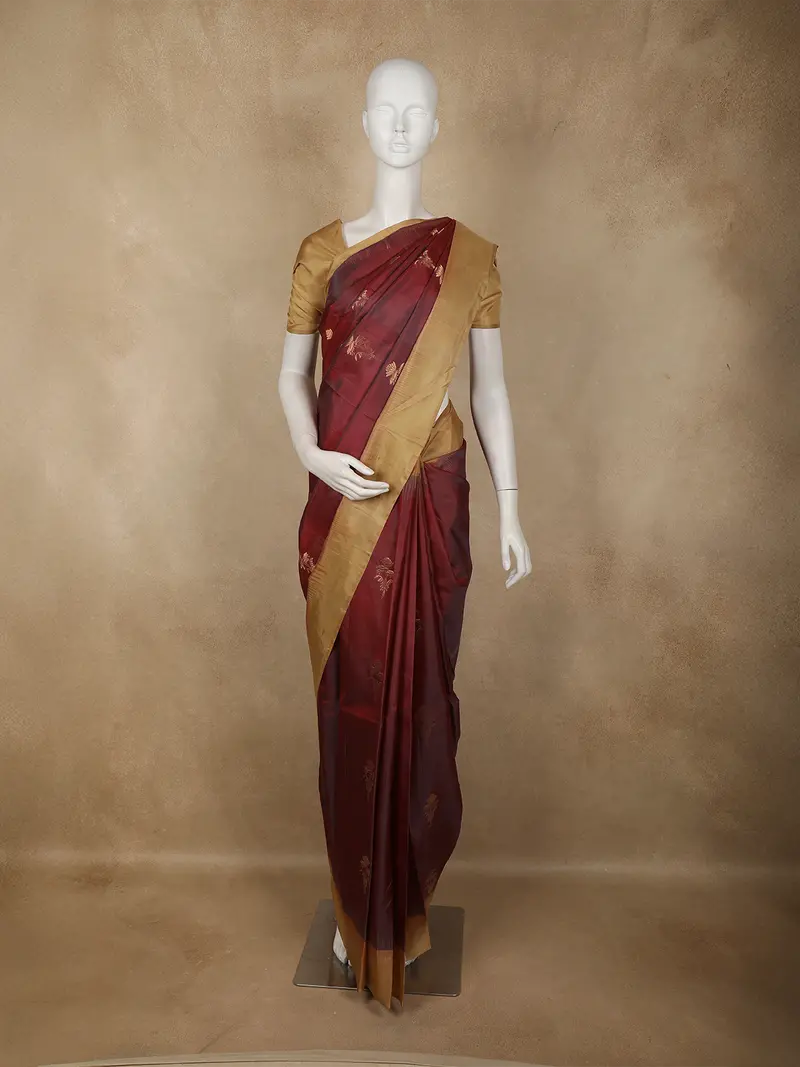 Maroon Floral Woven Kanchipuram Silk Saree With Zari Border 1