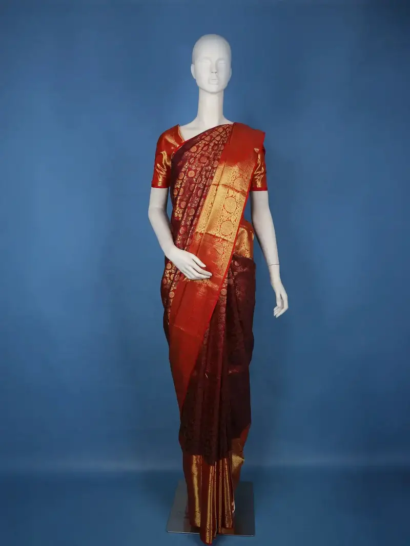 Maroon Floral Woven Pure Kanchipuram Silk Saree With Contrast Zari Border 2