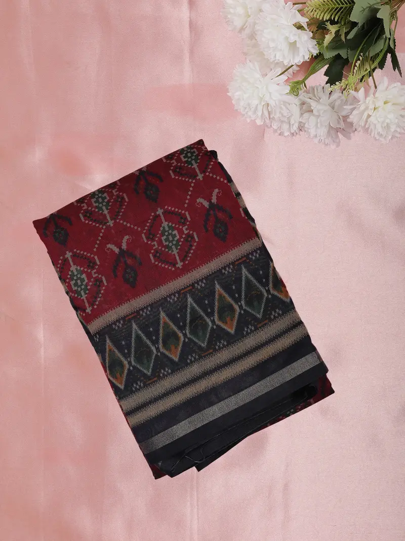 Maroon Ikat Printed Design Mixed Silk Cotton Saree With Contrast Border 1
