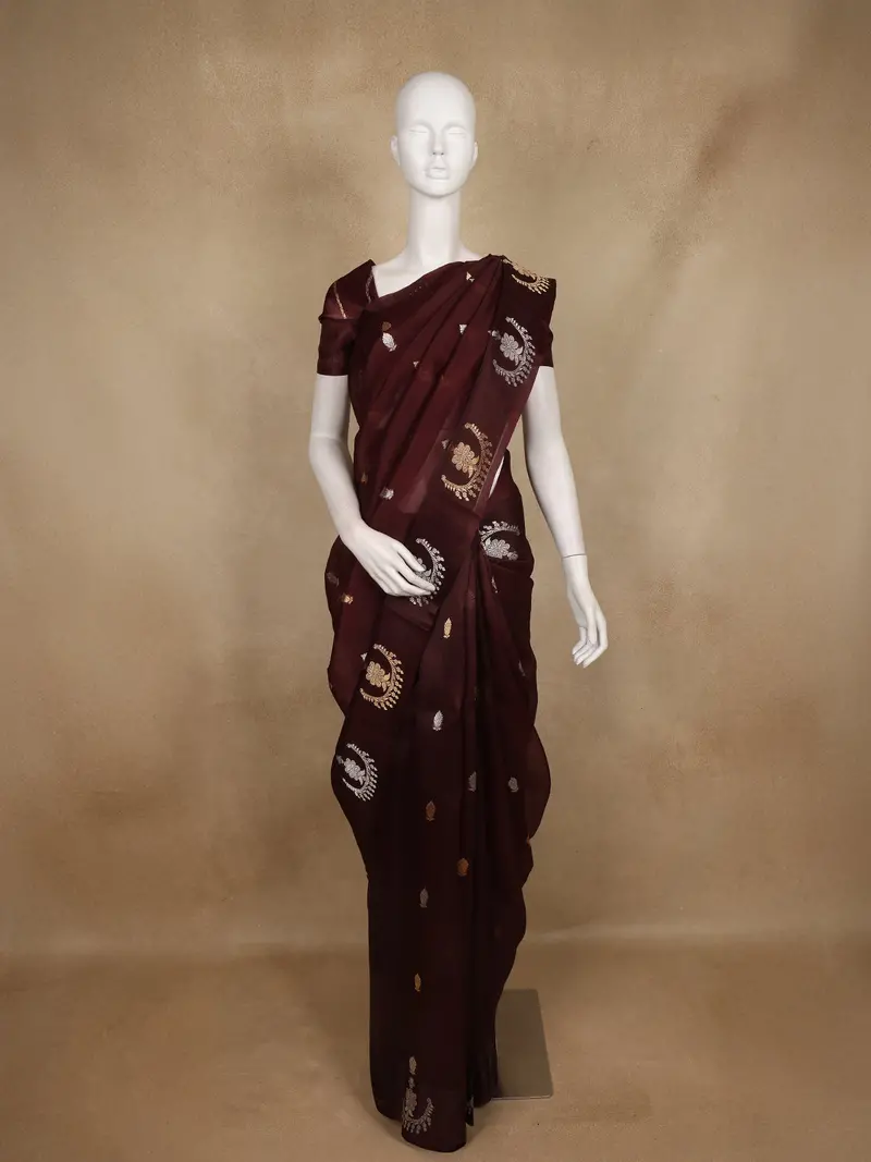 Maroon Paisley Butta Woven Design Banarasi Silk Saree 1