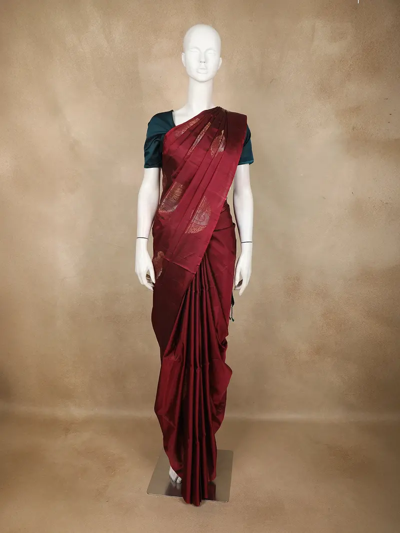 Maroon Paisley Woven Design Soft Silk Saree 1