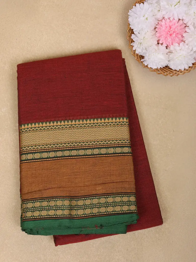 Maroon Solid Design Cotton Saree With Contrast Border 1