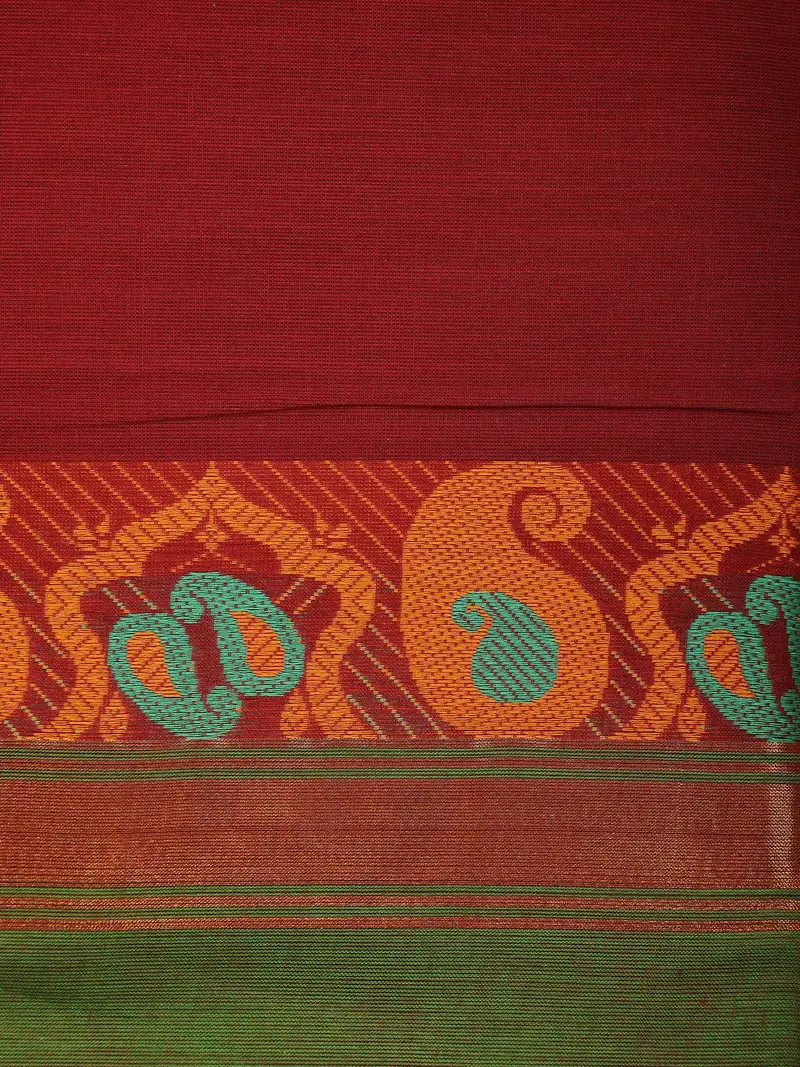 Maroon Solid Design Cotton Saree With Contrast Border 2