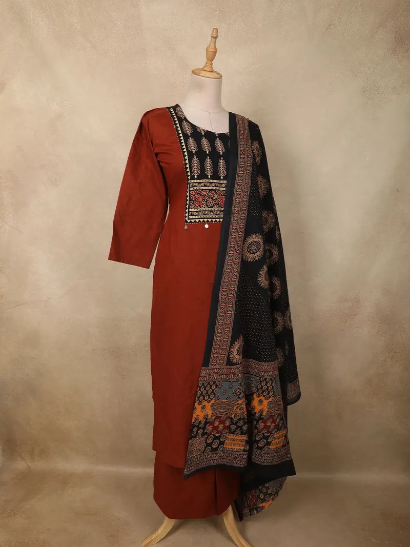 Maroon Traditional Leaf Printed Design Cotton Palazzo Suit With Dupatta 4