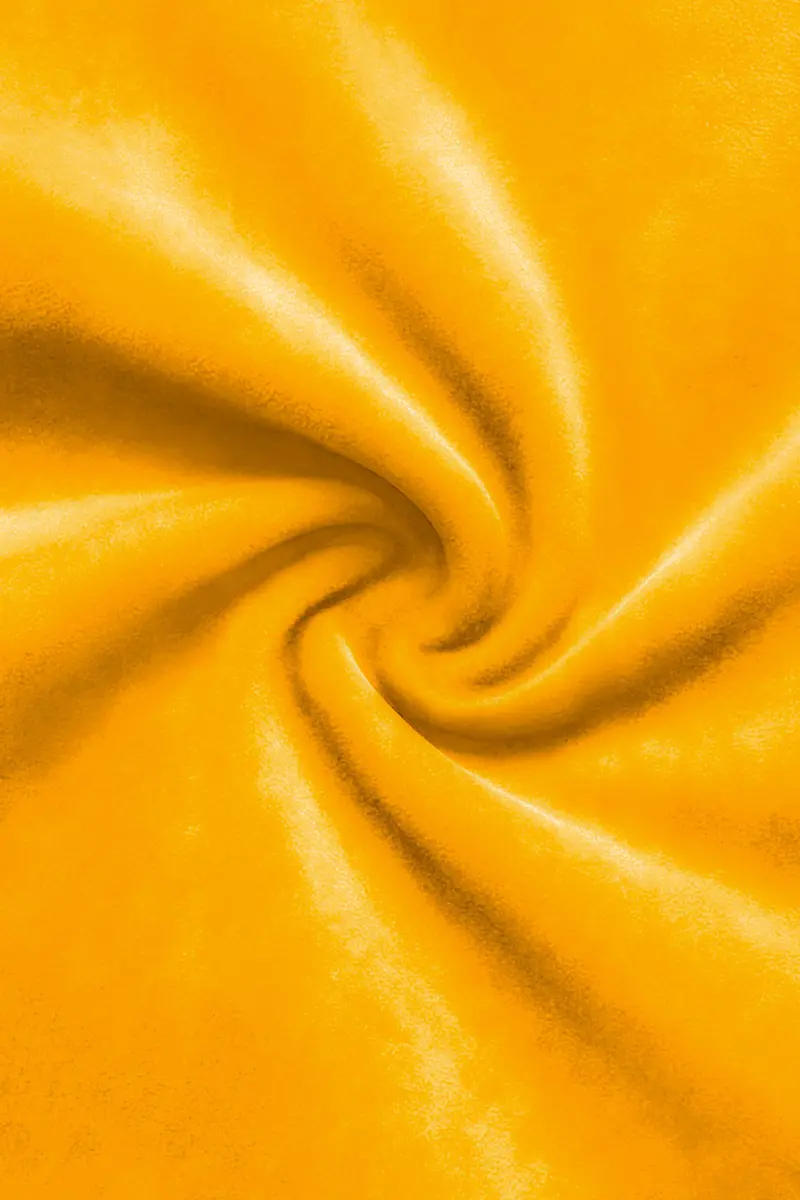 Marquis-Selective Yellow Velvet Peak Lapel Tuxedo Suit 3