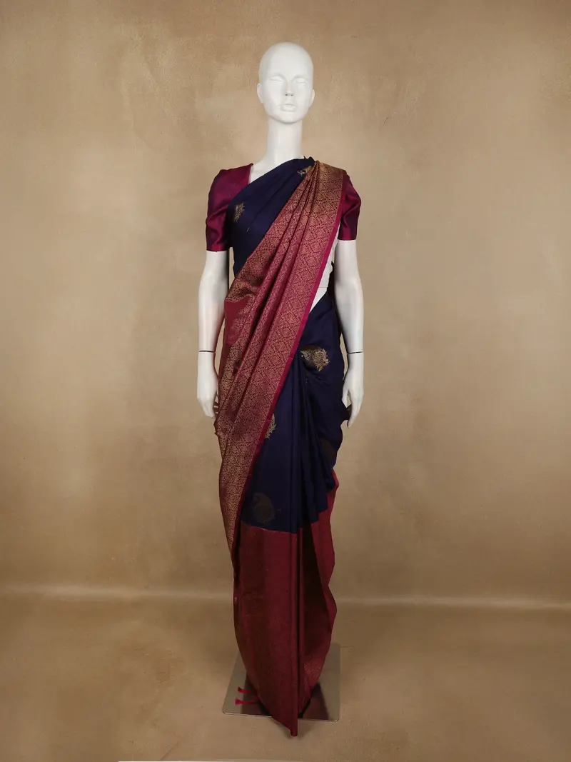 Midnight Navy Blue Paisley Butta Woven Design Pure Kanchipuram Silk Saree With Contrast Floral Border 1