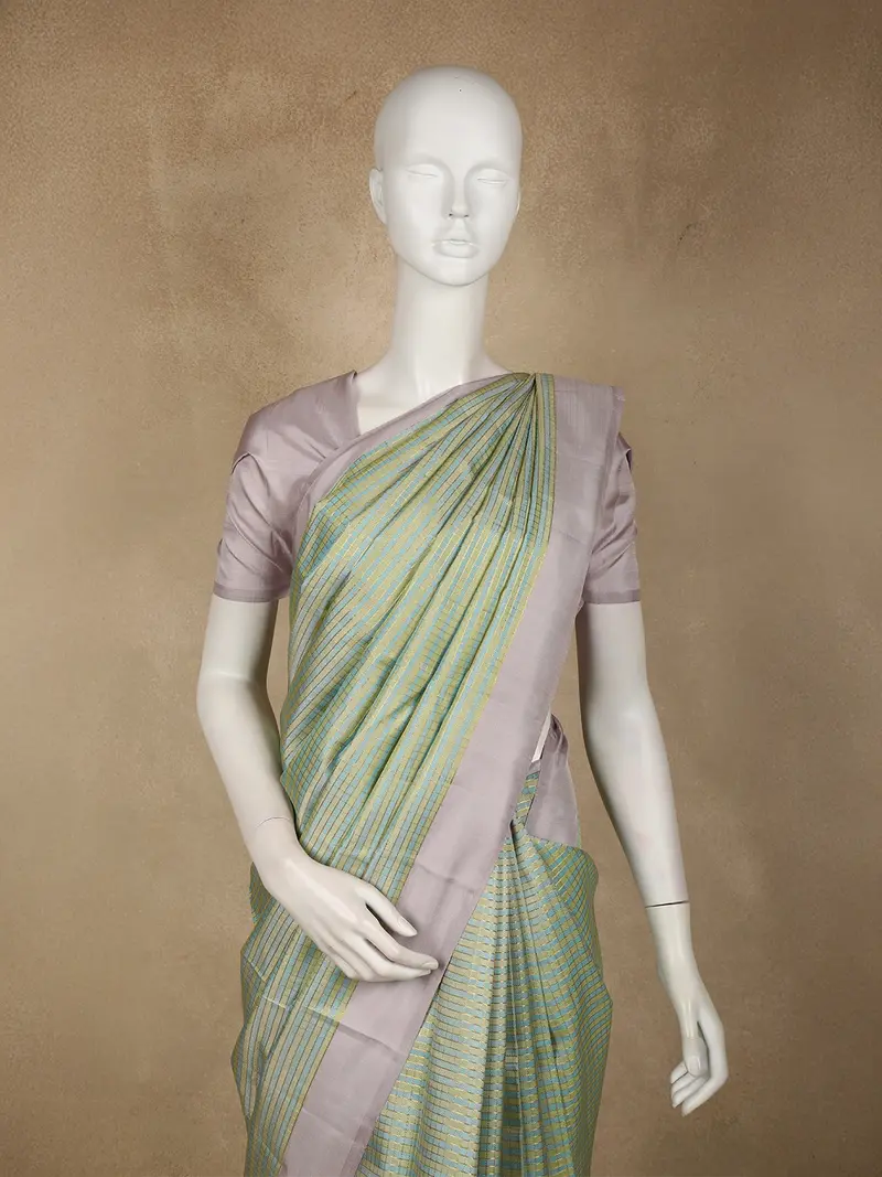 Mint Green Checks Woven Pure Kanchipuram Silk Saree With Pastel Lavender Border 2