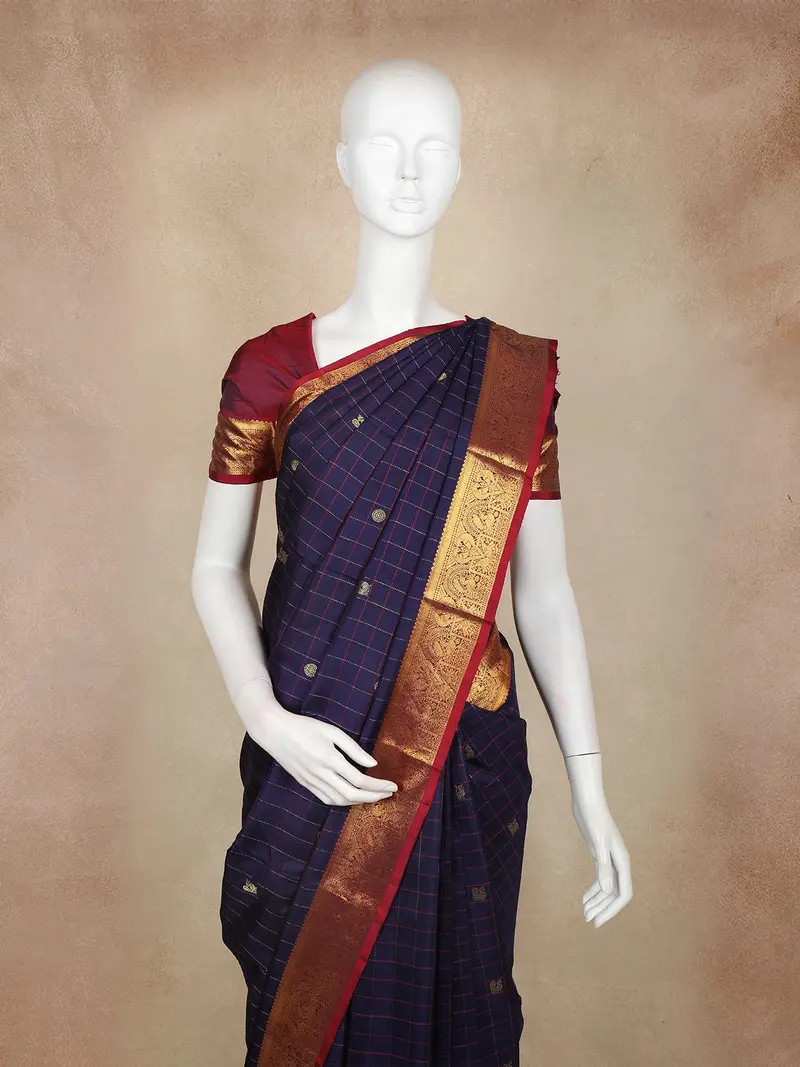 Navy Blue Checked Zari Woven Design Pure Kanchipuram Silk Saree With Contrast Maroon Border 2