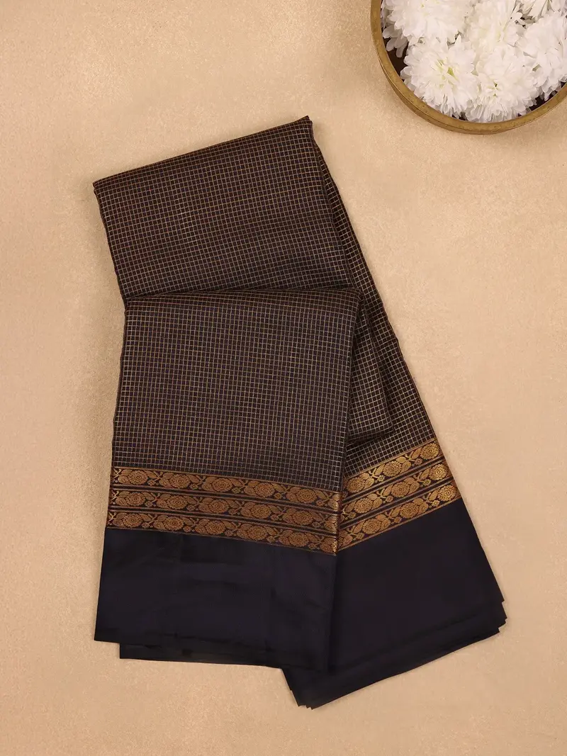 Navy Blue Checkered Woven Pure Kanchipuram Silk Saree 1